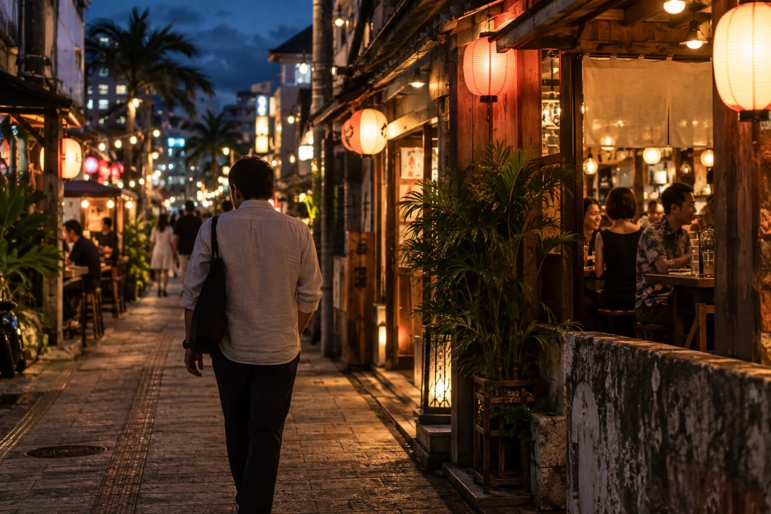 飲食店が並ぶ街を歩き、自分に合うお店を探す様子(イメージ・掲載店舗の実写ではありません)
